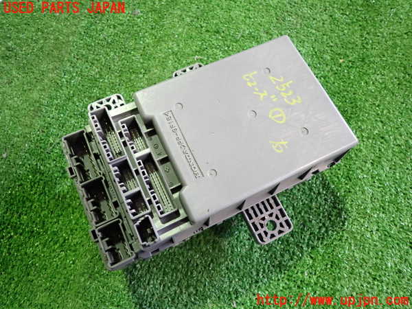 2UPJ-25236741]シビック タイプR ユーロ(FN2)ヒューズボックス1 中古_m0003.jpg