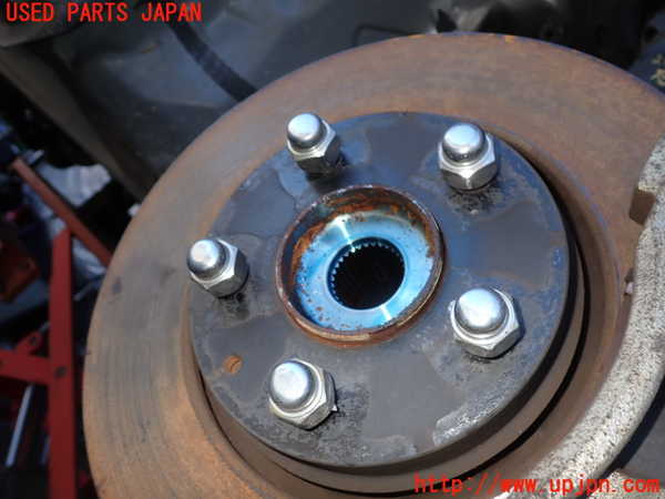 2UPJ-25254290]CX-5(KF2P)右フロントナックルハブ 中古_m0002.jpg