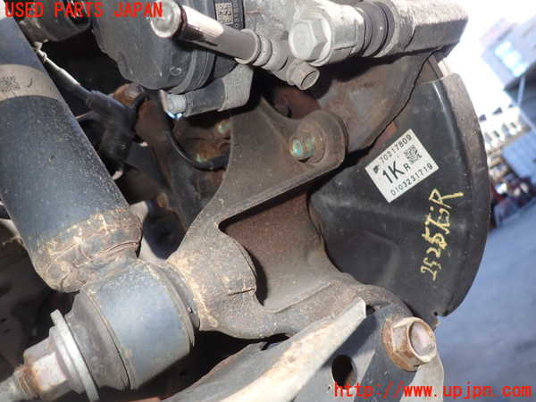 2UPJ-25254300]CX-5(KF2P)右リアナックルハブ 中古_m0001.jpg