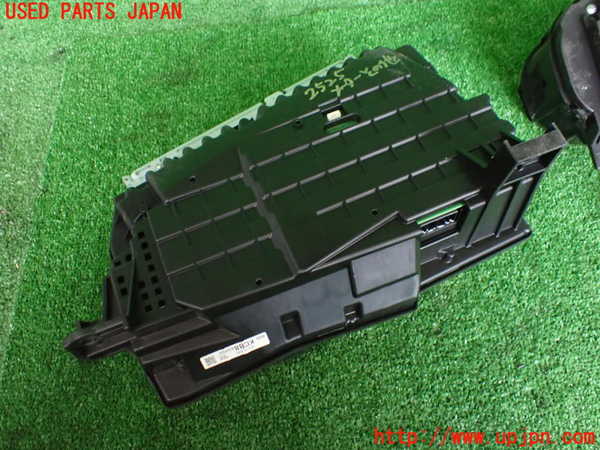 2UPJ-25256239]CX-5(KF2P)メーター・その他 (ヘッドアップディスプレイ) 中古_m0002.jpg