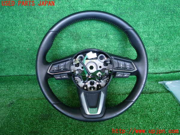 2UPJ-25257855]CX-5(KF2P)ステアリングホイール 中古_m0001.jpg