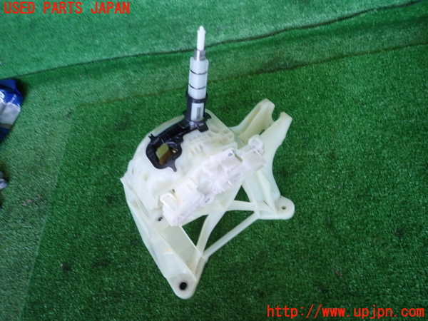 2UPJ-25257555]CX-5(KF2P)ATシフトレバー 中古_m0002.jpg