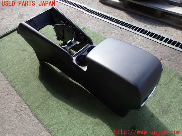 2UPJ-25257540]CX-5(KF2P)センターコンソール 中古_m0001.jpg