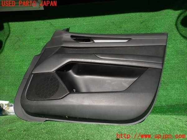 2UPJ-25251234]CX-5(KF2P)右前ドア内張り 中古_m0001.jpg