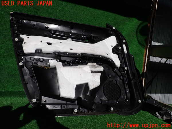 2UPJ-25251234]CX-5(KF2P)右前ドア内張り 中古_m0003.jpg