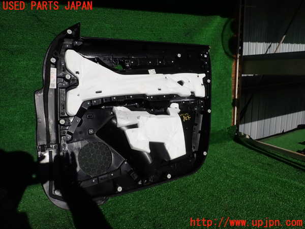 2UPJ-25251264]CX-5(KF2P)左前ドア内張り 中古_m0003.jpg