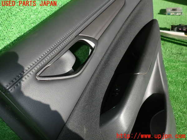 2UPJ-25251294]CX-5(KF2P)右後ドア内張り 中古_m0002.jpg