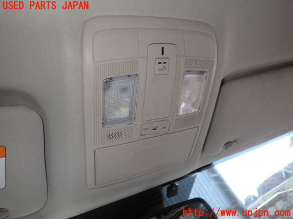 2UPJ-25256411]CX-5(KF2P)ルームランプ1 1列目 中古_m0001.jpg