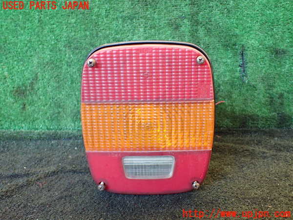 1UPJ-25261536]ジープ・ラングラー(TJ40S)左テールランプ 中古_m0001.jpg