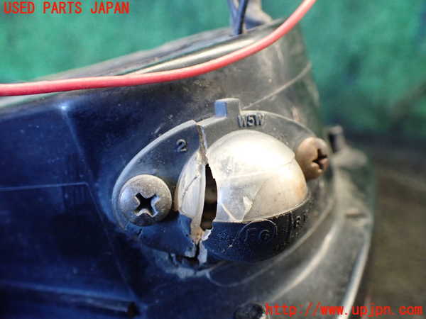 1UPJ-25261536]ジープ・ラングラー(TJ40S)左テールランプ 中古_m0004.jpg