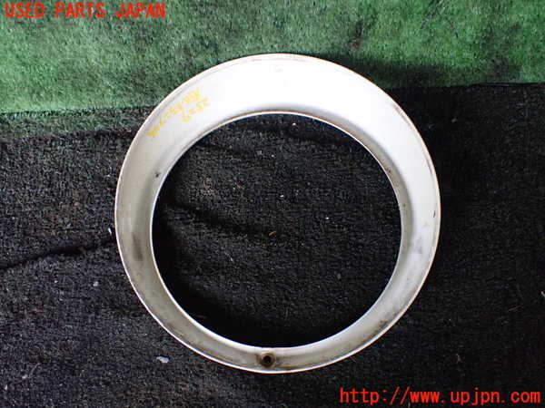 1UPJ-25271140]VW ビートル(タイプ1)(不明)右ヘッドライトリム 中古_m0003.jpg