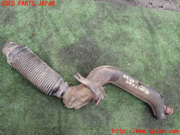 5UPJ-25272042]VW ビートル(タイプ1)(不明)エキマニ2 中古_m0001.jpg