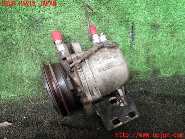 5UPJ-25276025]VW ビートル(タイプ1)(不明)エアコンコンプレッサー 中古_m0001.jpg