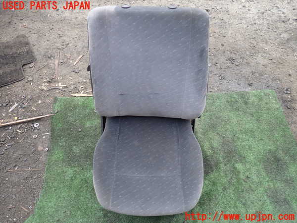 1UPJ-25277065]VW ビートル(タイプ1)(不明)助手席シート 中古_m0001.jpg