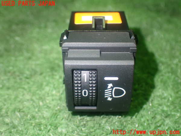 1UPJ-25286309]アクア(AQUA)(MXPK11)スイッチ4 (ヘッドランプレベリング) 中古_m0001.jpg