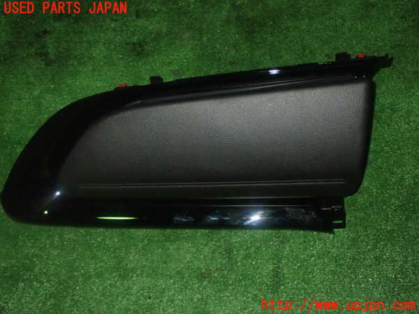 1UPJ-25287516]アクア(AQUA)(MXPK11)グローブボックス1 中古_m0001.jpg