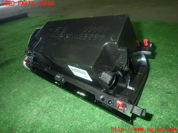 1UPJ-25287516]アクア(AQUA)(MXPK11)グローブボックス1 中古_m0002.jpg