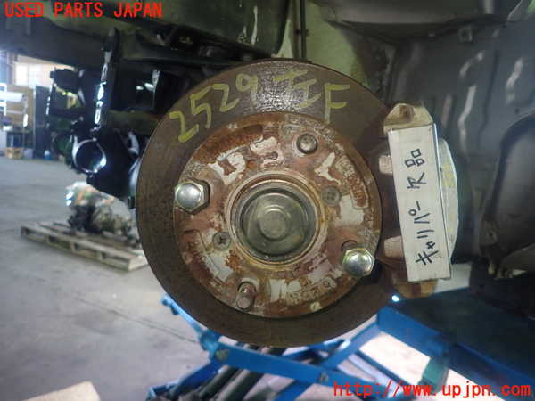 5UPJ-25294295]カプチーノ(EA11R)左フロントナックルハブ 中古_m0001.jpg