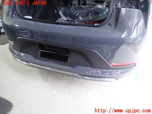 5UPJ-25301610]プリウス(MXWH60)リアバンパー 中古_m0001.jpg