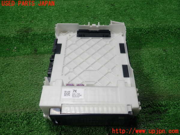 5UPJ-25306742]プリウス(MXWH60)ヒューズボックス2 中古_m0001.jpg