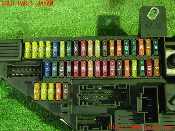 1UPJ-25316741]BMW 650i クーペ E63 (EH48)ヒューズボックス1 中古_m0003.jpg