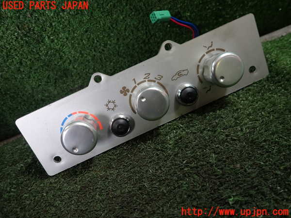 1UPJ-25326066]ロータス・エキシージ(1117-)エアコンスイッチ1 中古_m0001.jpg