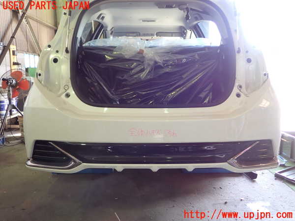 1UPJ-25331610]アクア(AQUA)(NHP10)リアバンパー 中古_m0001.jpg