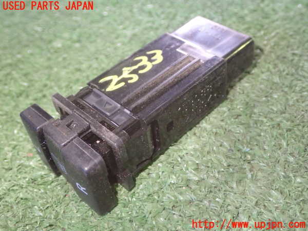 5UPJ-25336311]アクア(AQUA)(NHP10)スイッチ6 (シートヒーター) 中古_m0002.jpg