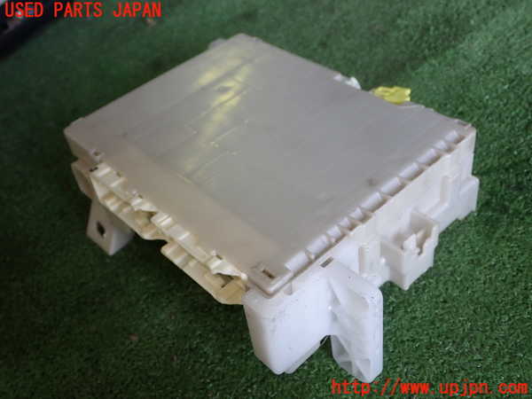 1UPJ-25336742]アクア(AQUA)(NHP10)ヒューズボックス2 中古_m0004.jpg