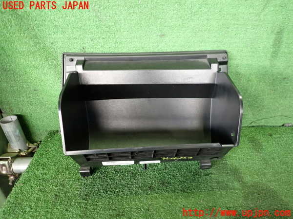 2UPJ-25347516]シボレー・カマロ(不明)グローブボックス1 中古_m0003.jpg