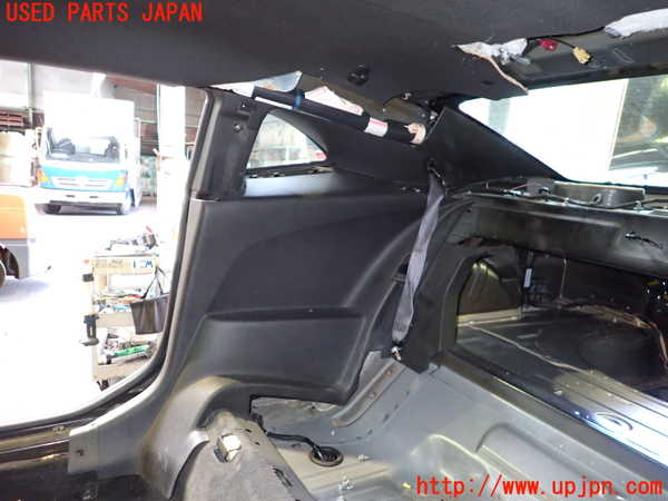 2UPJ-25347675]シボレー・カマロ(不明)右リアピラートリム 中古_m0001.jpg