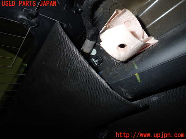 2UPJ-25347680]シボレー・カマロ(不明)左リアピラートリム 中古_m0004.jpg