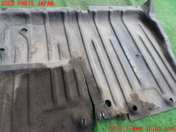 2UPJ-25352170]ソアラ(JZZ31)エンジンアンダーカバー 中古_m0002.jpg