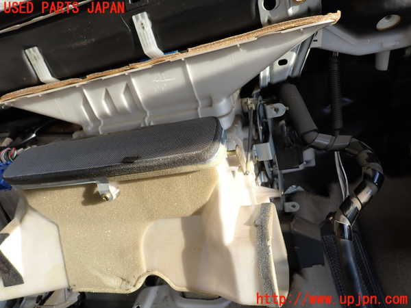 2UPJ-25356081]ソアラ(JZZ31)エバポレーター1 中古_m0002.jpg