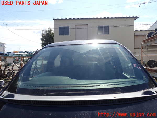 5UPJ-25361195]デリカ スペースギア(PD6W)フロントガラス 43R-006261 中古_m0001.jpg