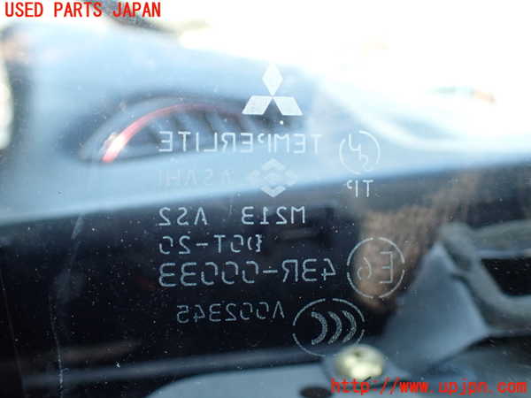 1UPJ-25361200]デリカ スペースギア(PD6W)右フロント三角窓ガラス 43R-00033 中古_m0002.jpg
