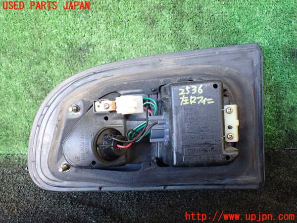 1UPJ-25361552]デリカ スペースギア(PD6W)左リアフィニッシャー 中古_m0002.jpg