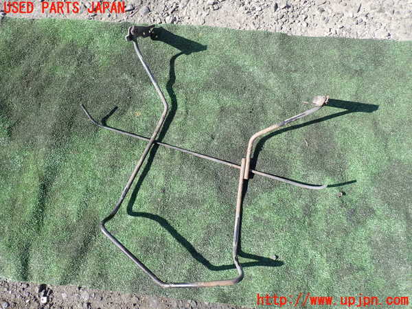 5UPJ-25361700]デリカ スペースギア(PD6W)スペアタイヤキャリア 中古_m0002.jpg