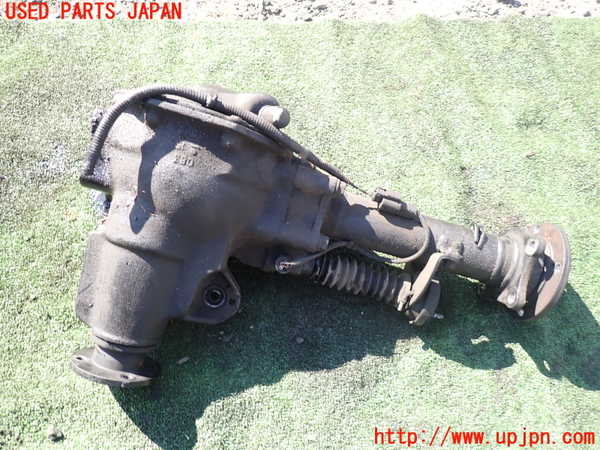 1UPJ-25364350]デリカ スペースギア(PD6W)フロントデフ 中古_m0001.jpg