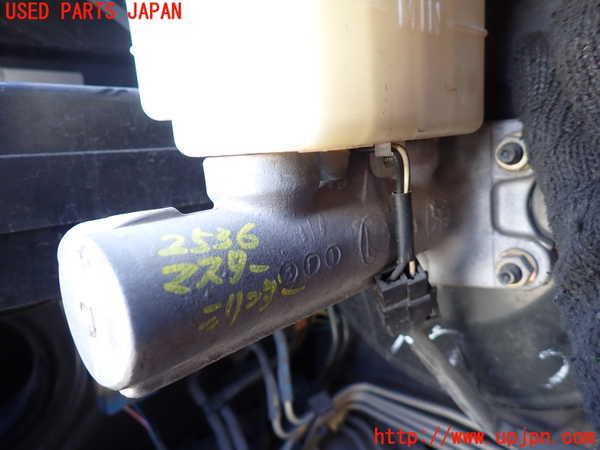 5UPJ-25364050]デリカ スペースギア(PD6W)ブレーキマスターシリンダー 中古_m0003.jpg