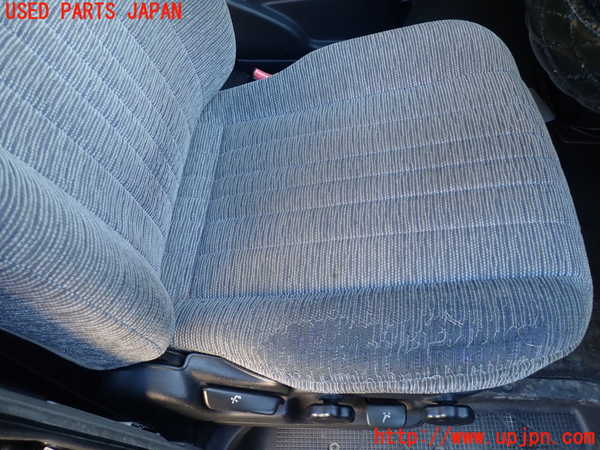 1UPJ-25367035]デリカ スペースギア(PD6W)運転席シート 中古_m0003.jpg