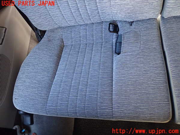 5UPJ-25367235]デリカ スペースギア(PD6W)右3列目シート 中古_m0003.jpg