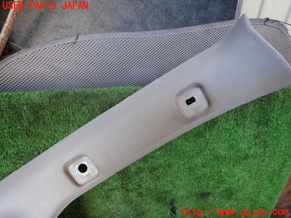 1UPJ-25367655]デリカ スペースギア(PD6W)右フロントピラートリム 中古_m0002.jpg