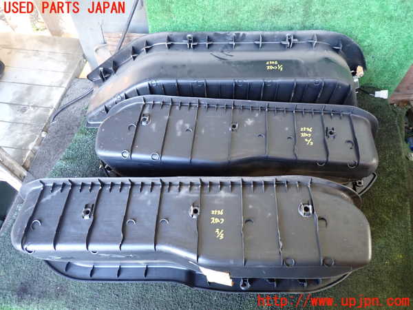 1UPJ-25367740]デリカ スペースギア(PD6W)スカッフプレート 中古_m0002.jpg