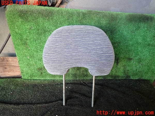 5UPJ-25367180]デリカ スペースギア(PD6W)左2列目ヘッドレスト 中古_m0001.jpg