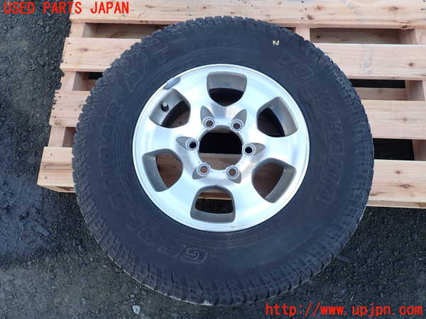 1UPJ-25369027]デリカ スペースギア(PD6W)タイヤ　ホイール　1本② 225/80R15 中古_m0001.jpg