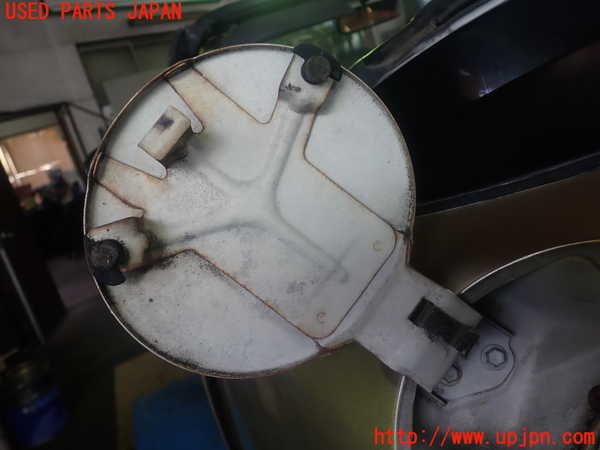5UPJ-25391690]カプチーノ(EA11R)フューエルリッド 中古_m0002.jpg