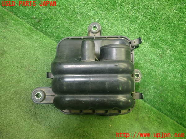 5UPJ-25392560]カプチーノ(EA11R)エアクリーナーボックス 中古_m0001.jpg
