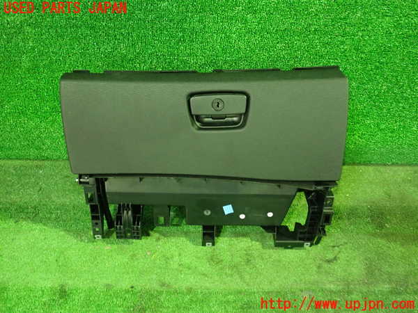 1UPJ-25407516]BMW Z4 E89(LM25)グローブボックス1 中古_m0001.jpg