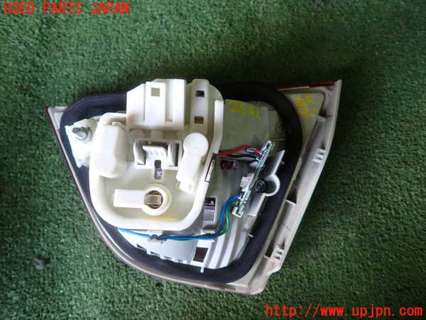 1UPJ-25421552]BMW M3 セダン E90(VA40)左リアフィニッシャー 中古_m0002.jpg